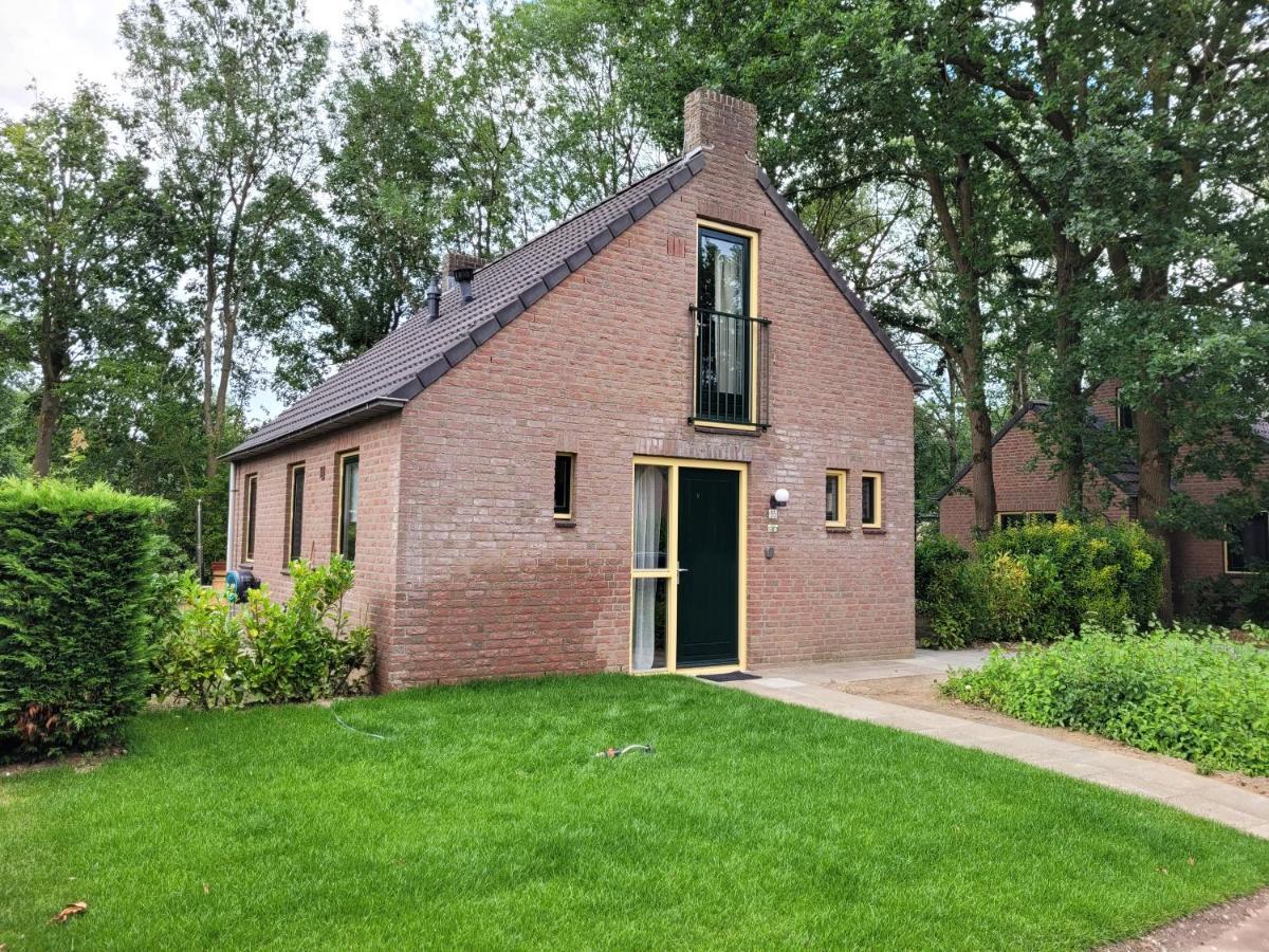 Green Hills Wellness No 2 met hottub en sauna Ewijk Exterior foto