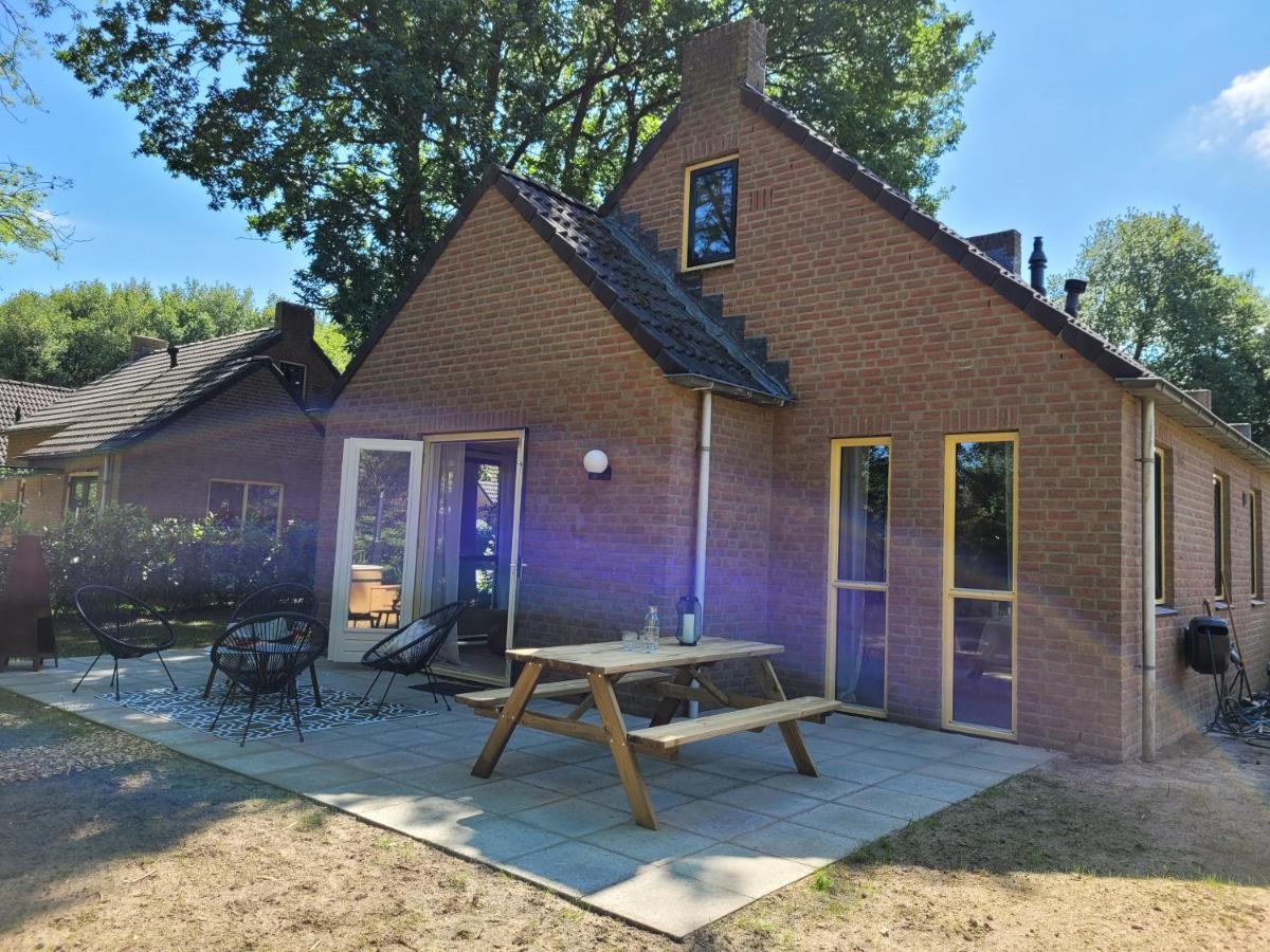 Green Hills Wellness No 2 met hottub en sauna Ewijk Exterior foto